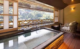 岡田飯店